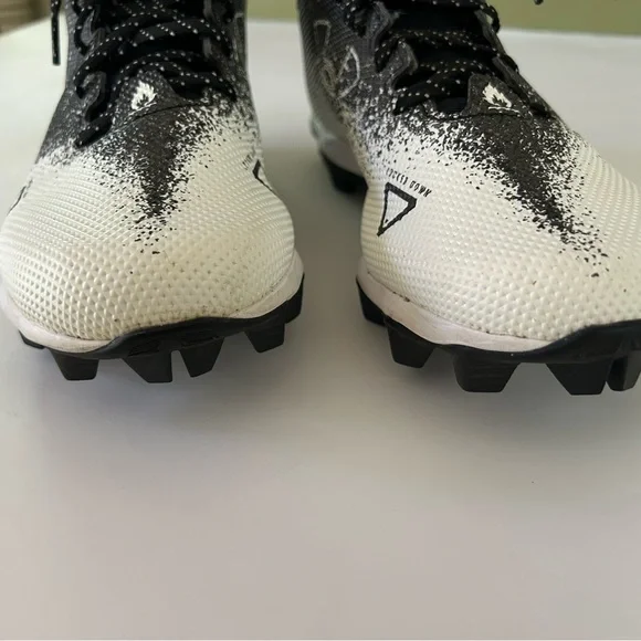Under Armour Black and White Cleats - Picture 2 of 13